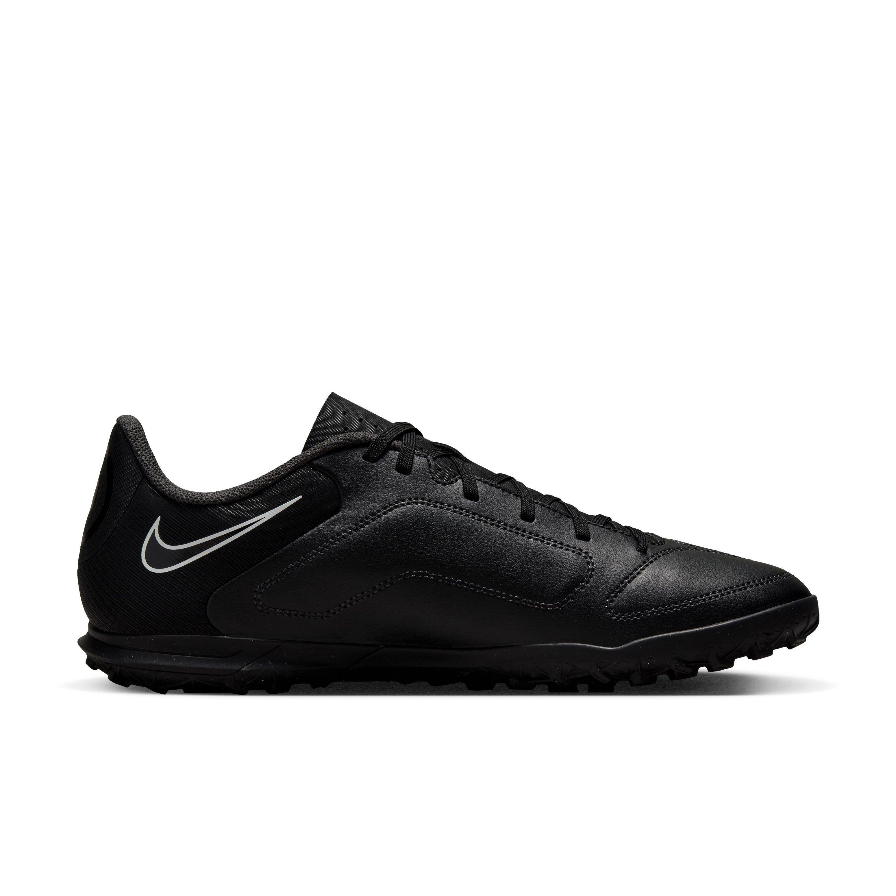 Indoor soccer best sale shoes hibbett sports